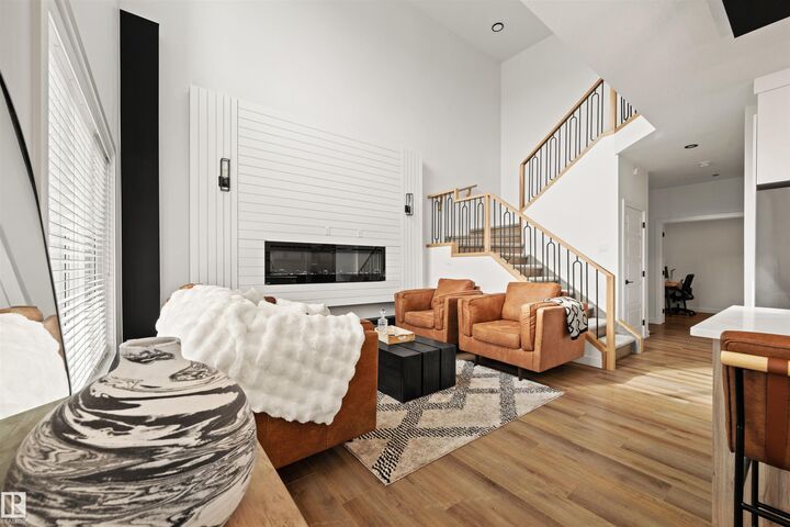 Property Photo:  1367 Siskin Wynd NW  AB T5S 0R3 