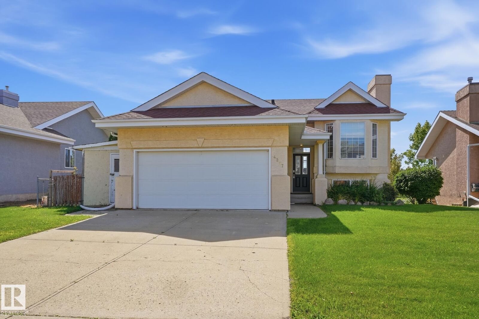 Property Photo:  4207 43 Avenue  AB T4X 1M5 