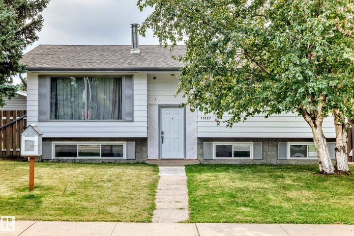Property Photo:  11007 37 Avenue NW  AB T6J 0G8 