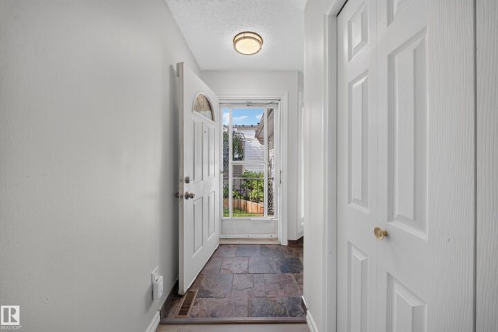 Property Photo:  155 Marlborough Place NW  AB T5T 1Y6 