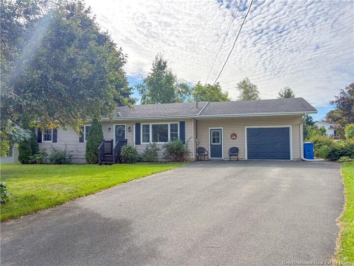 Property Photo:  102 Kelly Court  NB E7M 1Z4 