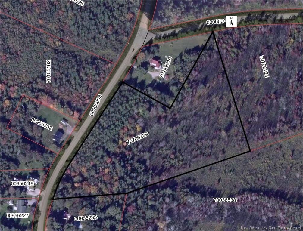 Property Photo:  Lot Middlesex  NB E4J 1G7 