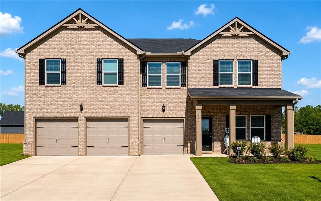 Property Photo:  942 Teabiscuit Way  GA 30253 