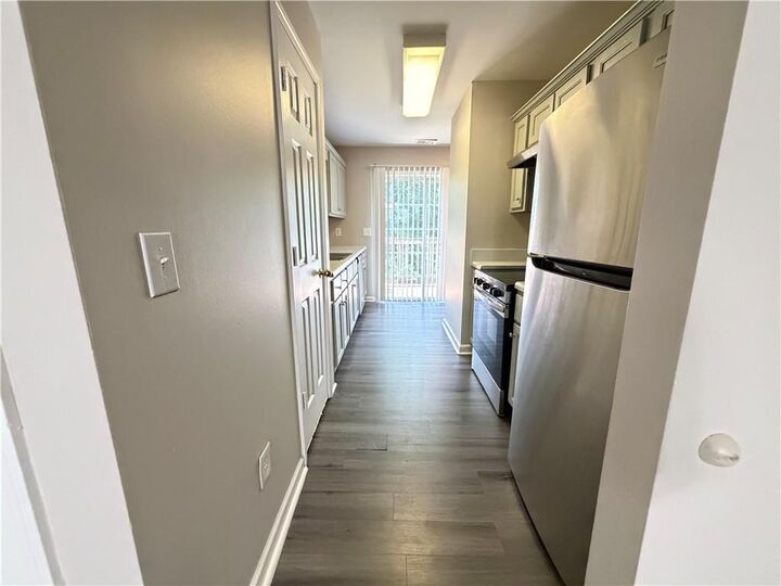 Property Photo:  800 Stonehaven Circle 800  GA 30121 