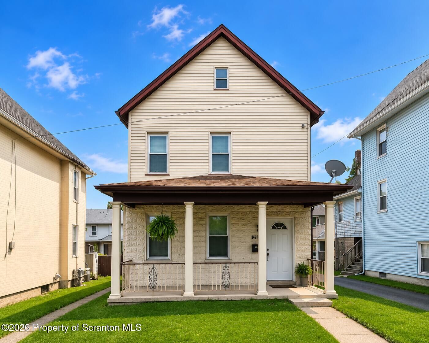 Property Photo: 1102 Prescott Avenue PA 18510