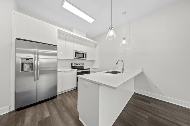Property Photo:  121 34th St 517  NJ 07087-5902 