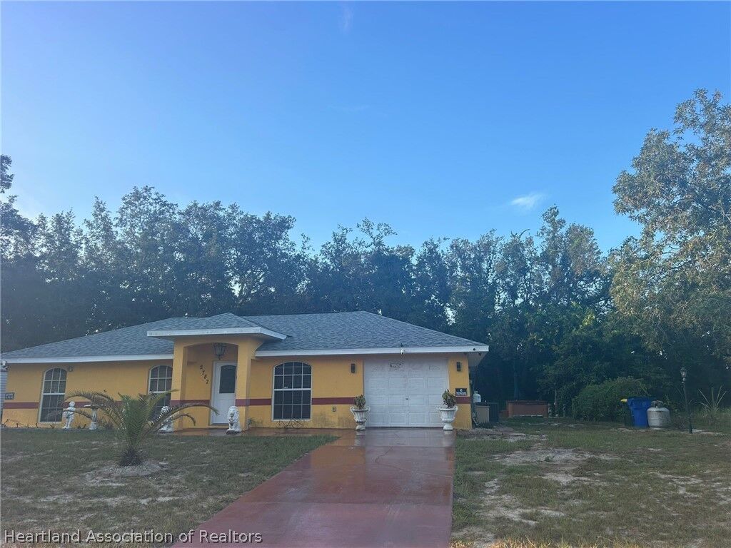 Property Photo: 2787 W Hasbrouck Road FL 33825