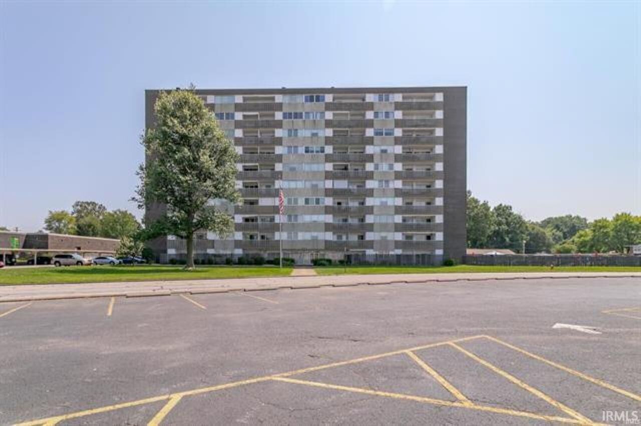 Property Photo:  1100 Erie Avenue 503  IN 47715 