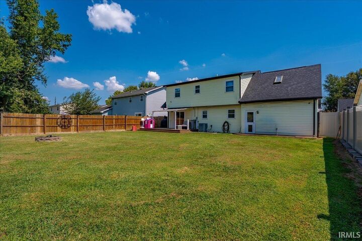 Property Photo:  1721 Bonnie View Drive  IN 47715 