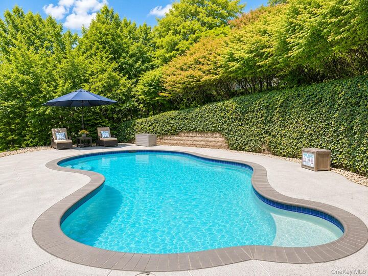 Property Photo: 135 Kings Highway NY 10962