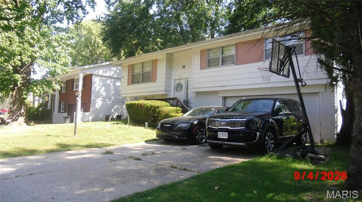 Property Photo:  216 Bunker Hill Road  IL 62221 