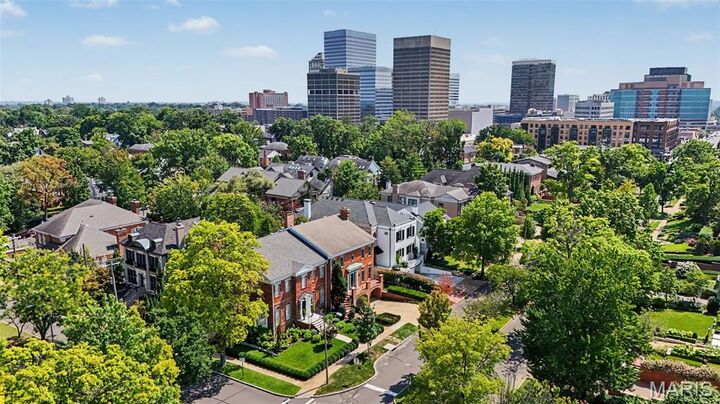Property Photo:  168 N Central Avenue  MO 63105 