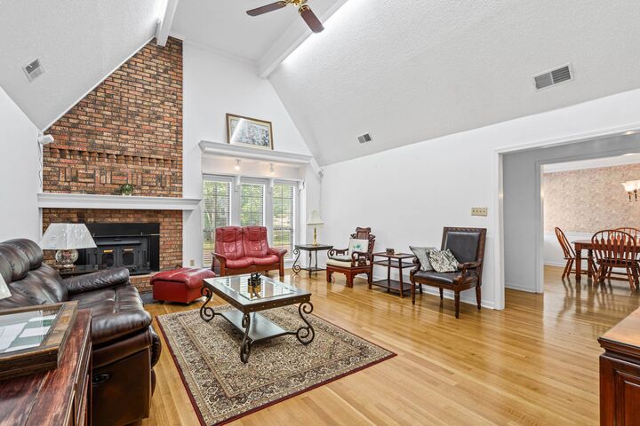 Property Photo:  2956 Honey Tree Dr  TN 38138 