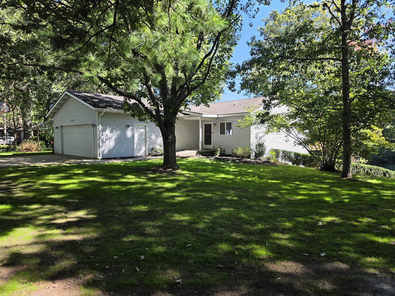 Property Photo: 14254 Green Street MI 49417