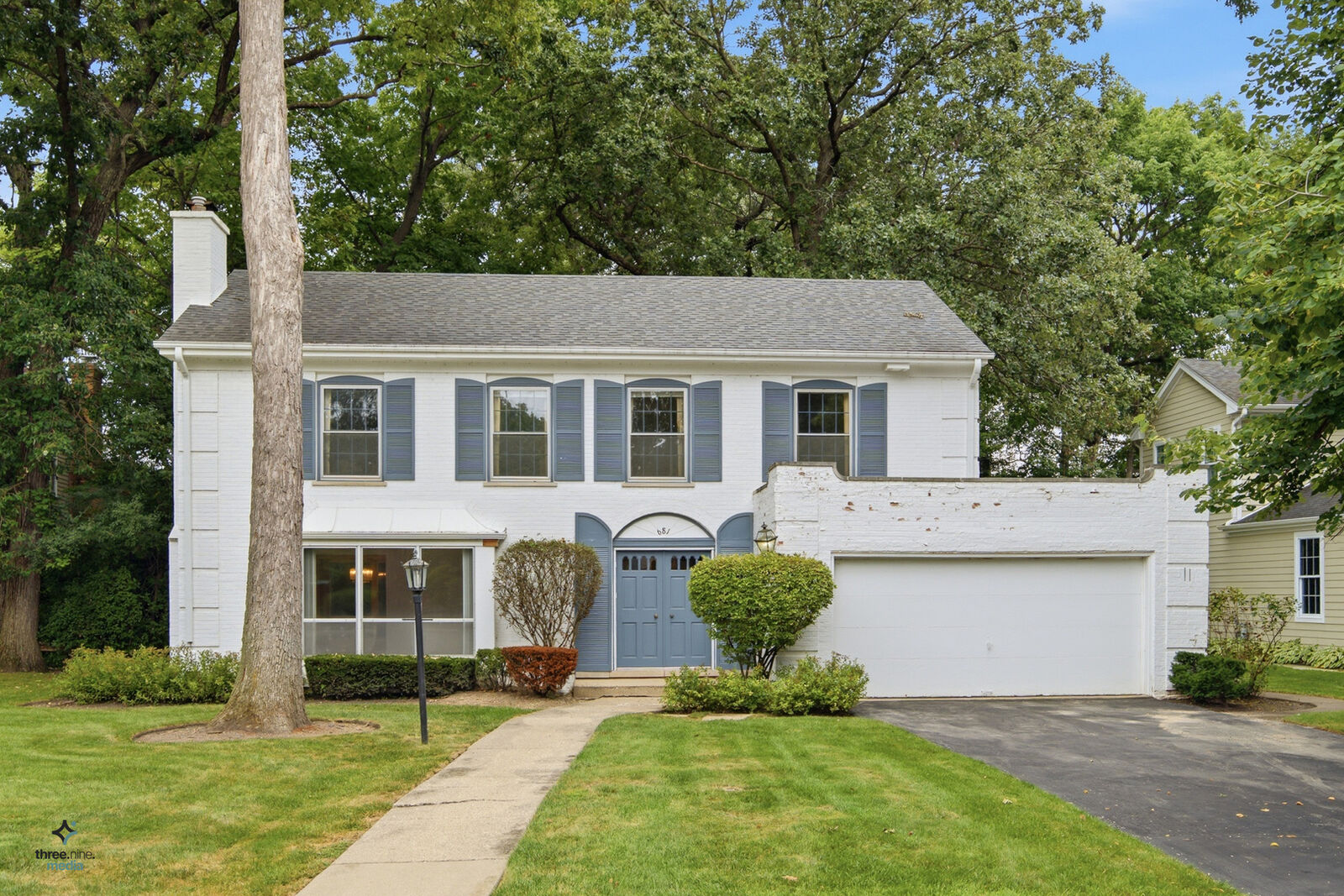 Property Photo:  681 Smoke Tree Road  IL 60015 