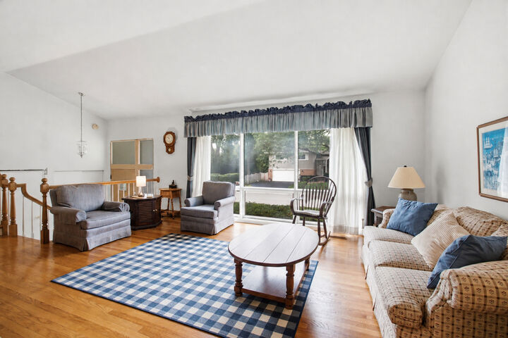 Property Photo:  1103 Kenton Road  IL 60015 