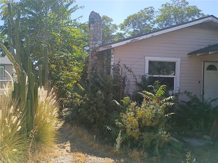 Property Photo:  480 Martin  CA 92220 