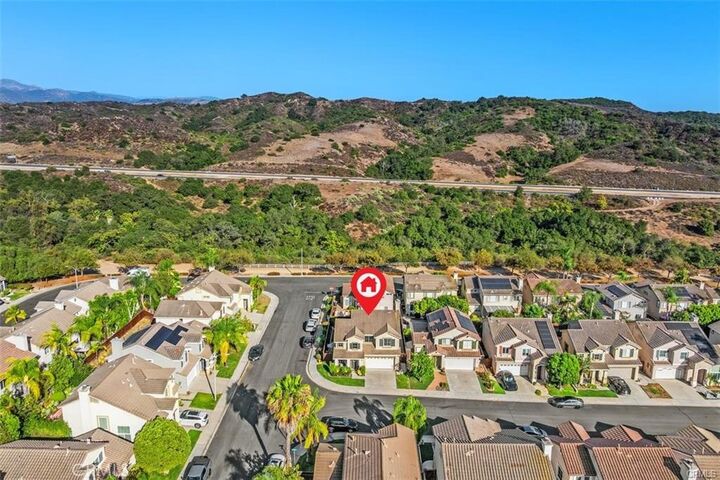Property Photo: 2 Daybreak CA 92688