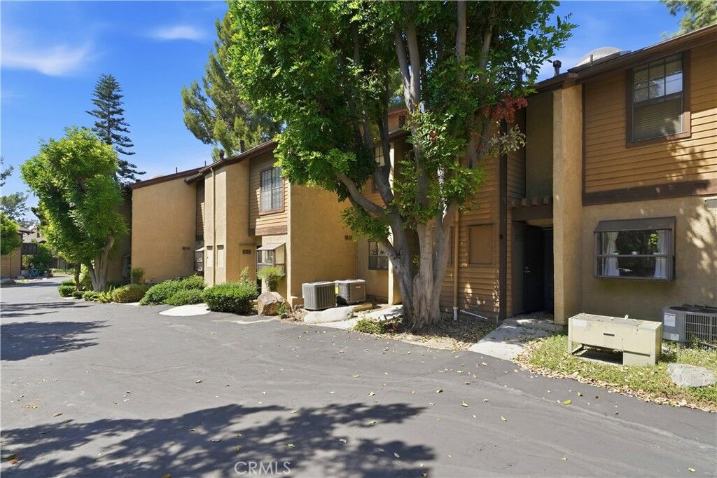 Property Photo:  4140 Workman Mill Road 33  CA 90601 
