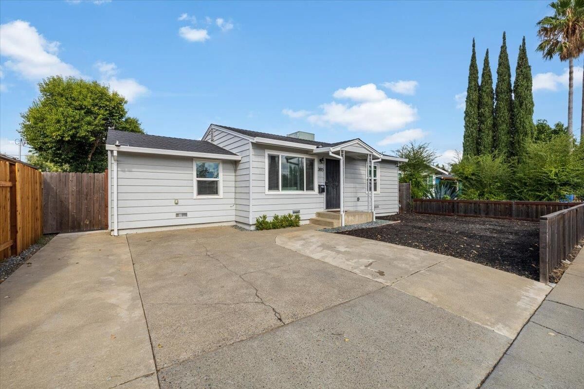 Property Photo:  3815 Haywood Street  CA 95838 