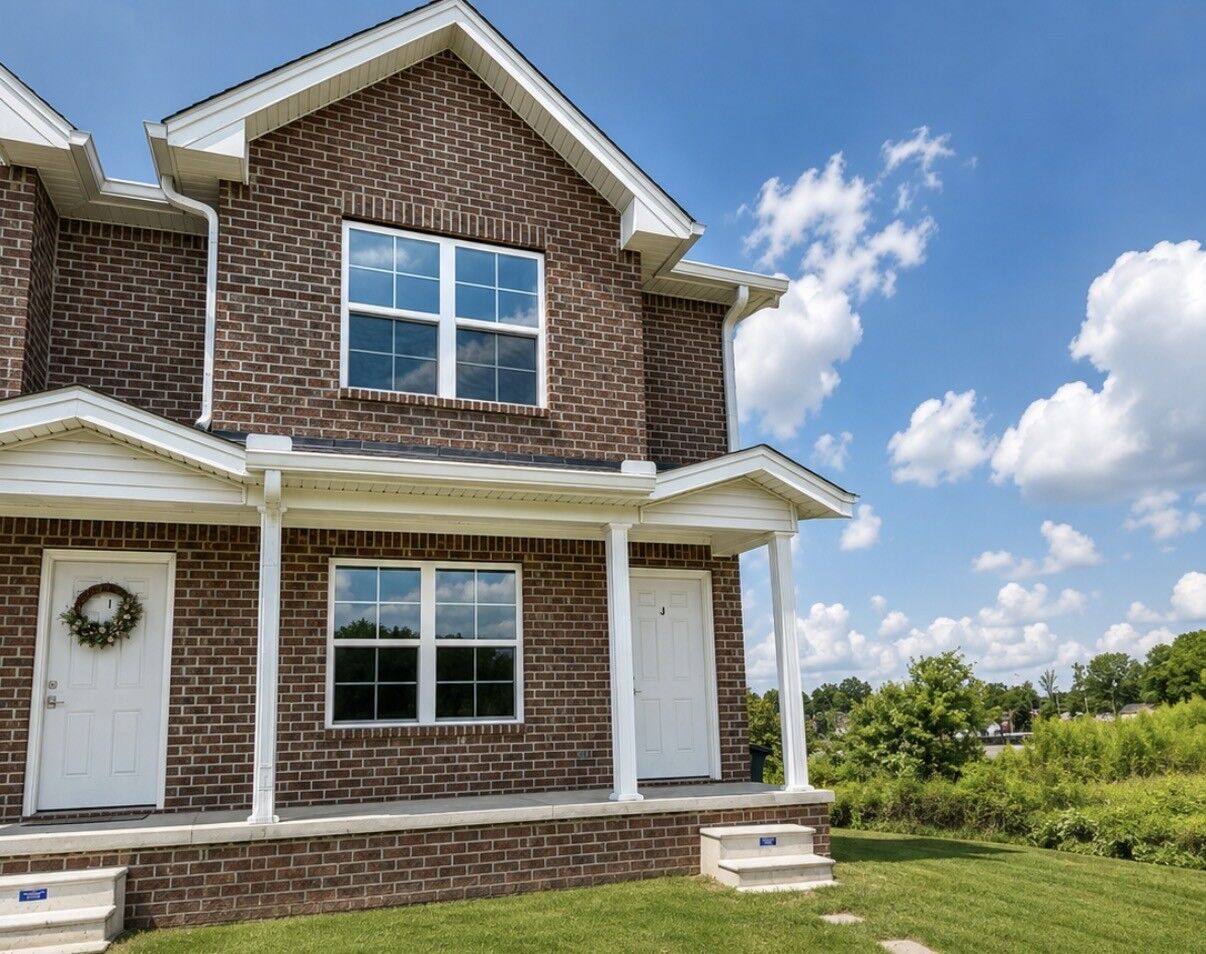 Property Photo:  907J Freeman St J  TN 37083 