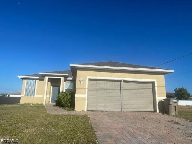 Property Photo: 211 NW 28th Street FL 33993