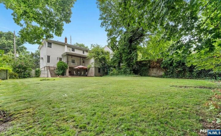 Property Photo:  650 Edgewater Avenue 1  NJ 07657 