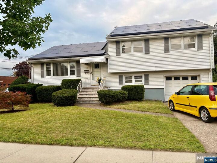 Property Photo:  477 Chestnut Avenue  NJ 07606 