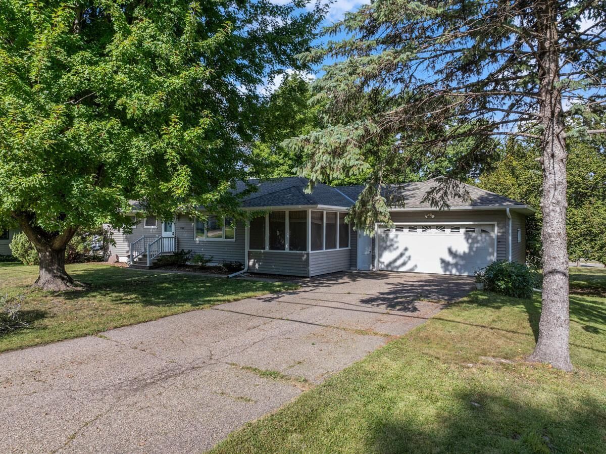 Property Photo:  1800 Jefferson Road  MN 55057 