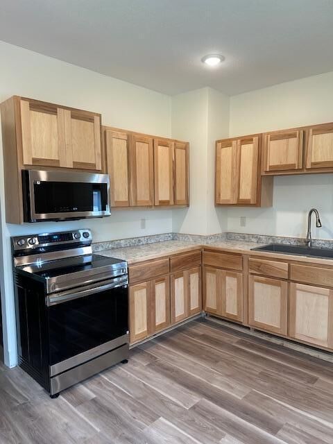 Property Photo:  302 Cedar Avenue NW  MN 56633 