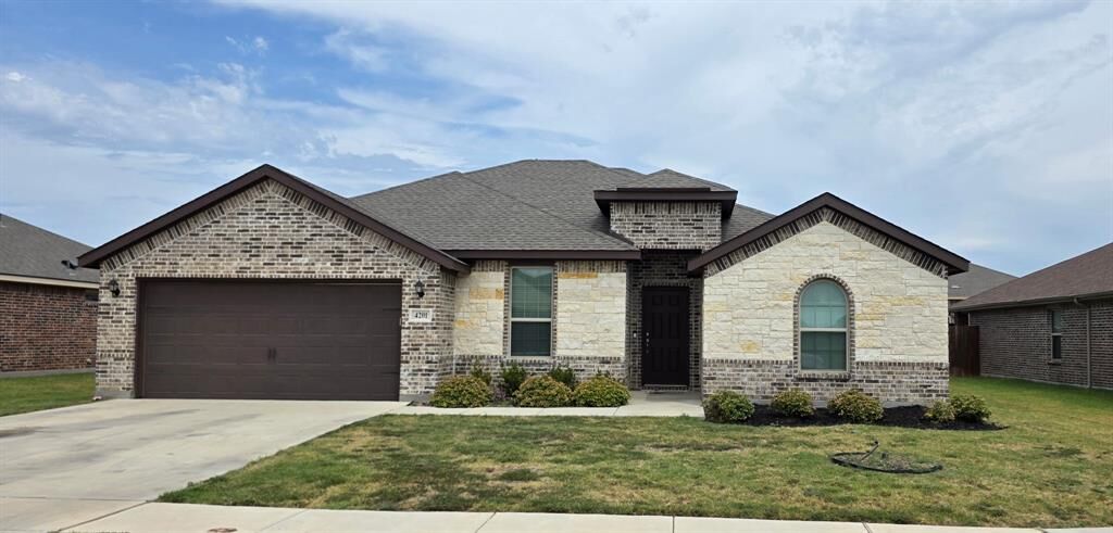 Property Photo:  4201 Zino Lane  TX 76266 