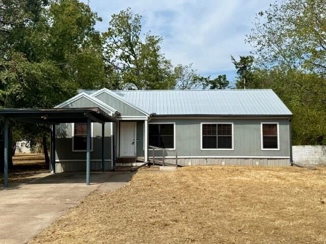 Property Photo:  1119 Commerce Drive  TX 75401 