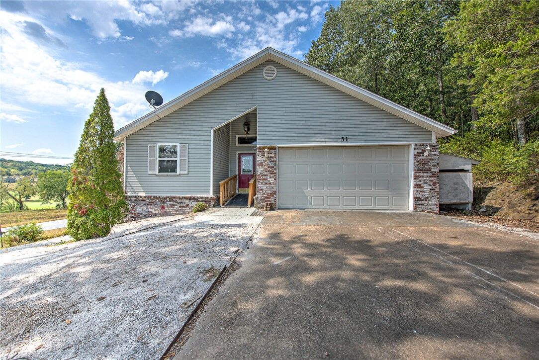 Property Photo:  51 May Lane  AR 72715 