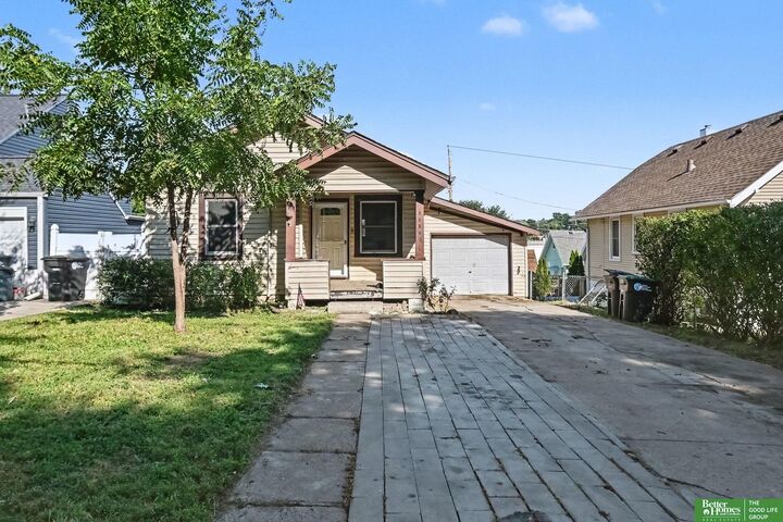 Property Photo: 1805 S 55th Street NE 68106
