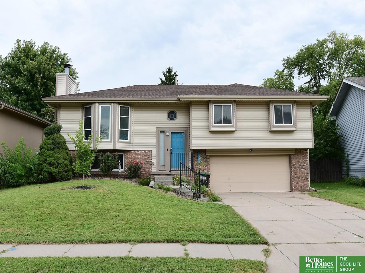 Property Photo:  15240 Pasadena Avenue  NE 68144 