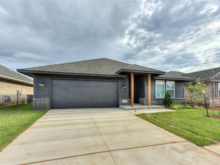 Property Photo:  10645 SW 18th Street  OK 73099 