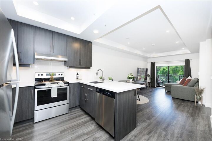 Property Photo:  30 Hamilton Street S 201  ON L8B 1V8 