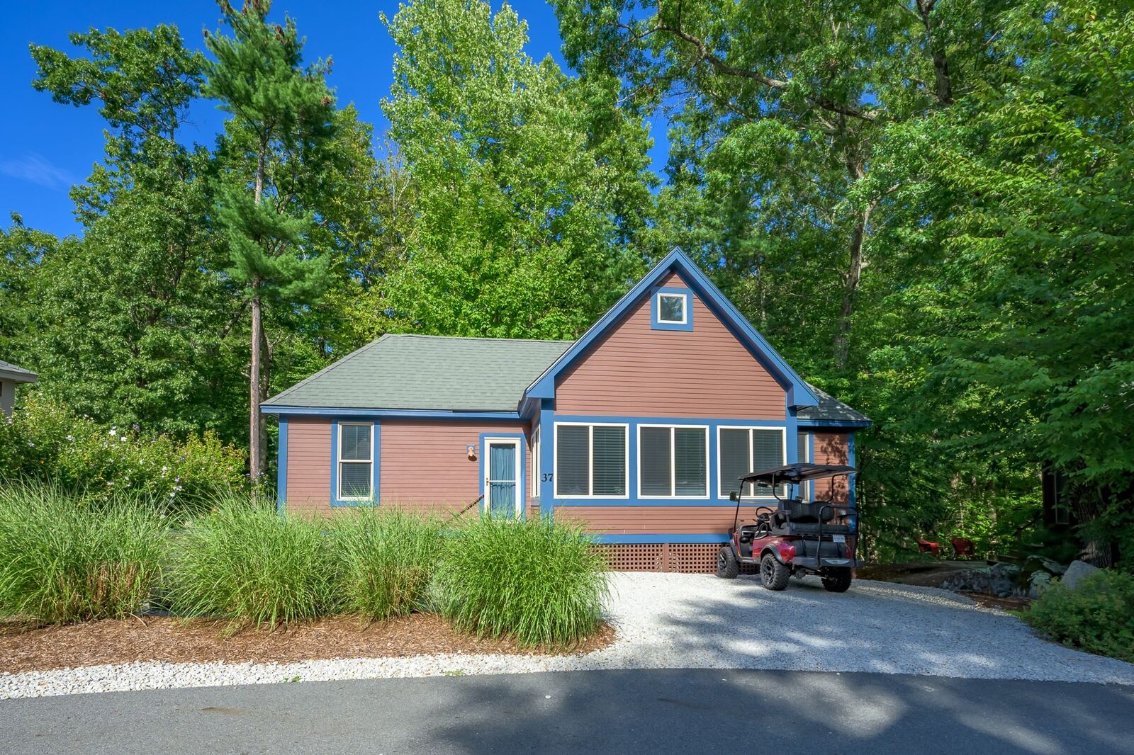 Property Photo:  37 Fox  Run 37  MA 01886 