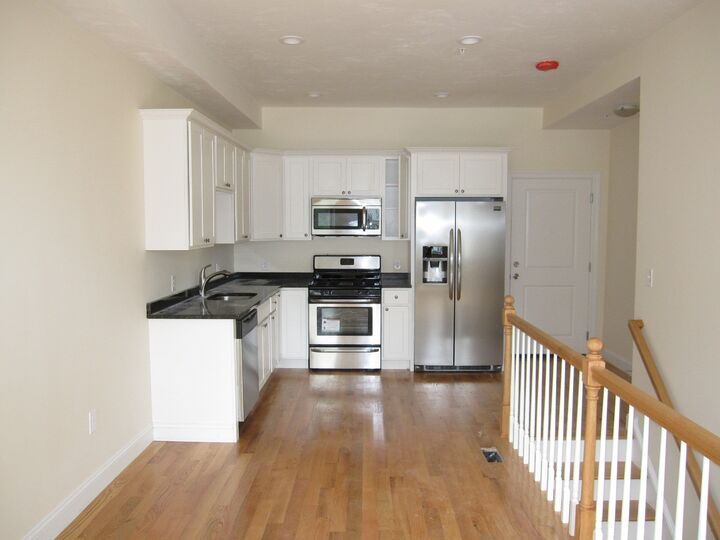 Property Photo:  198 Union Avenue 1  MA 01702 