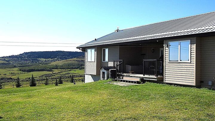 Property Photo:  295080 Highway 533  AB T0L 1R0 