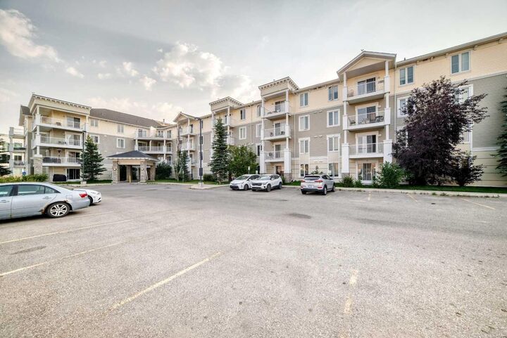 Property Photo:  1140 Taradale Drive NE 1412  AB T3J 0G1 