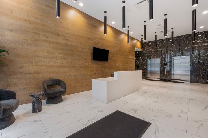 Property Photo:  110 18A Street NW 502  AB T2N 5G5 