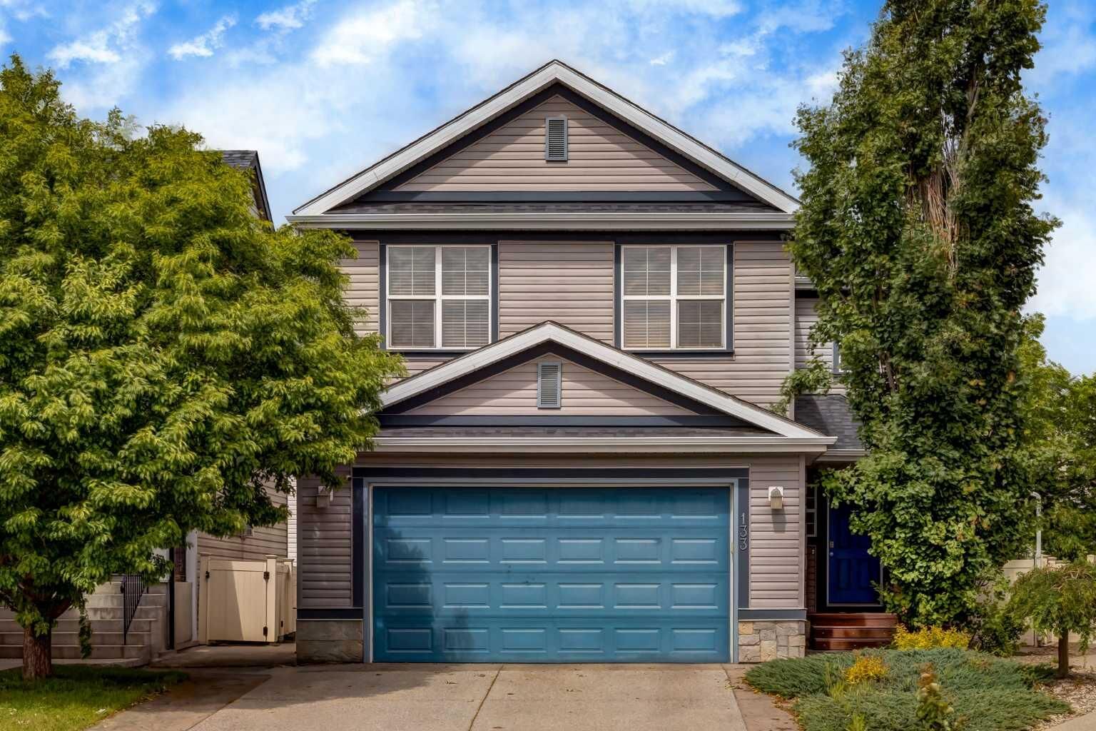 Property Photo:  133 Copperleaf Bay SE  AB T2Z 0J2 