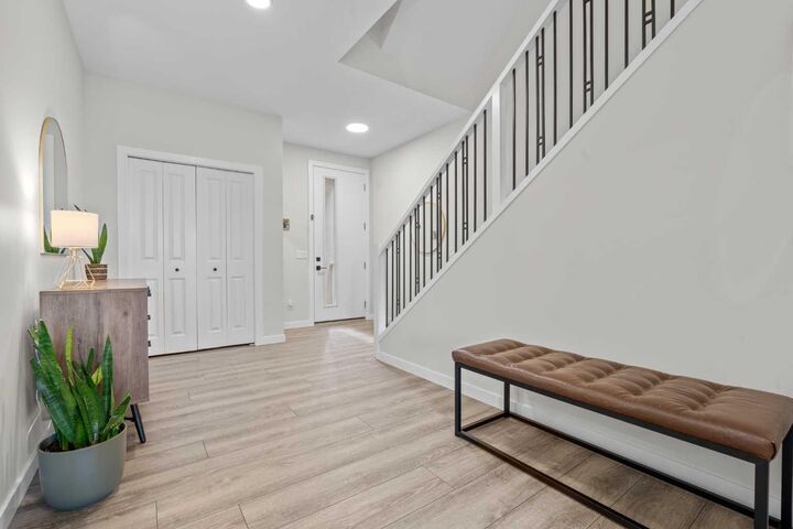 Property Photo:  34 Belvedere Green SE  AB T2A 7M5 