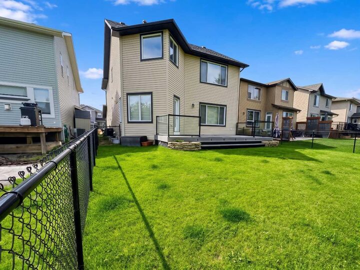 Property Photo:  18 Drake Landing Crescent  AB T1S 0C1 