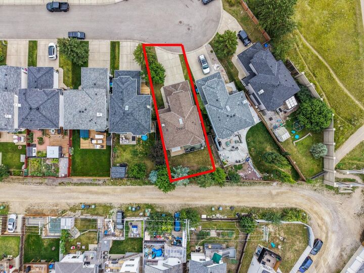 Property Photo:  147 Harvest Creek Court NE  AB T3K 4N8 