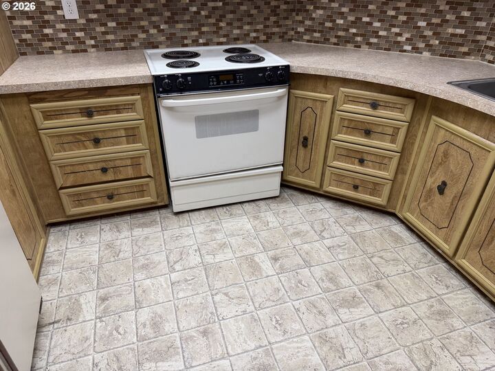 Property Photo:  17875 Old Wood Rd  OR 97707 