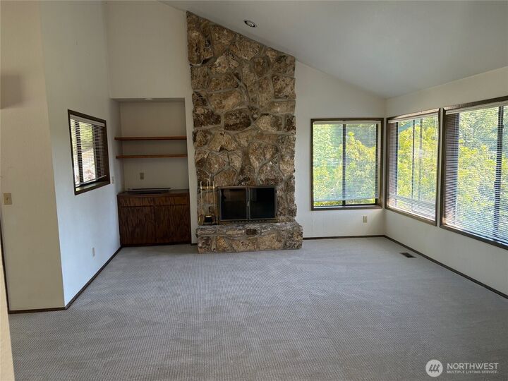Property Photo: 7503 152nd Avenue NE WA 98052