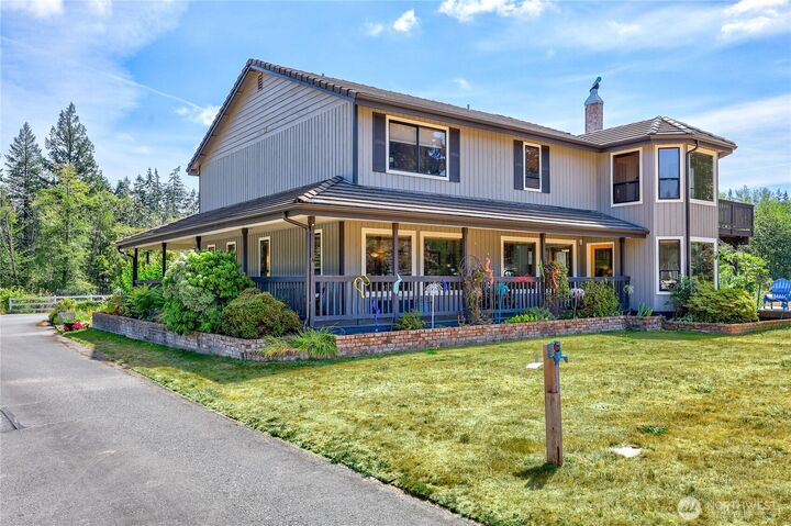Property Photo: 1305 NW Mountain View Road WA 98383