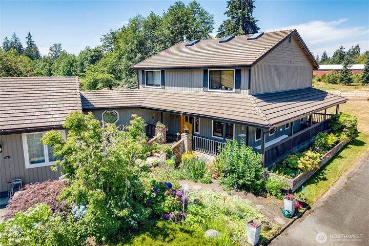 Property Photo:  1305 NW Mountain View Road  WA 98383 